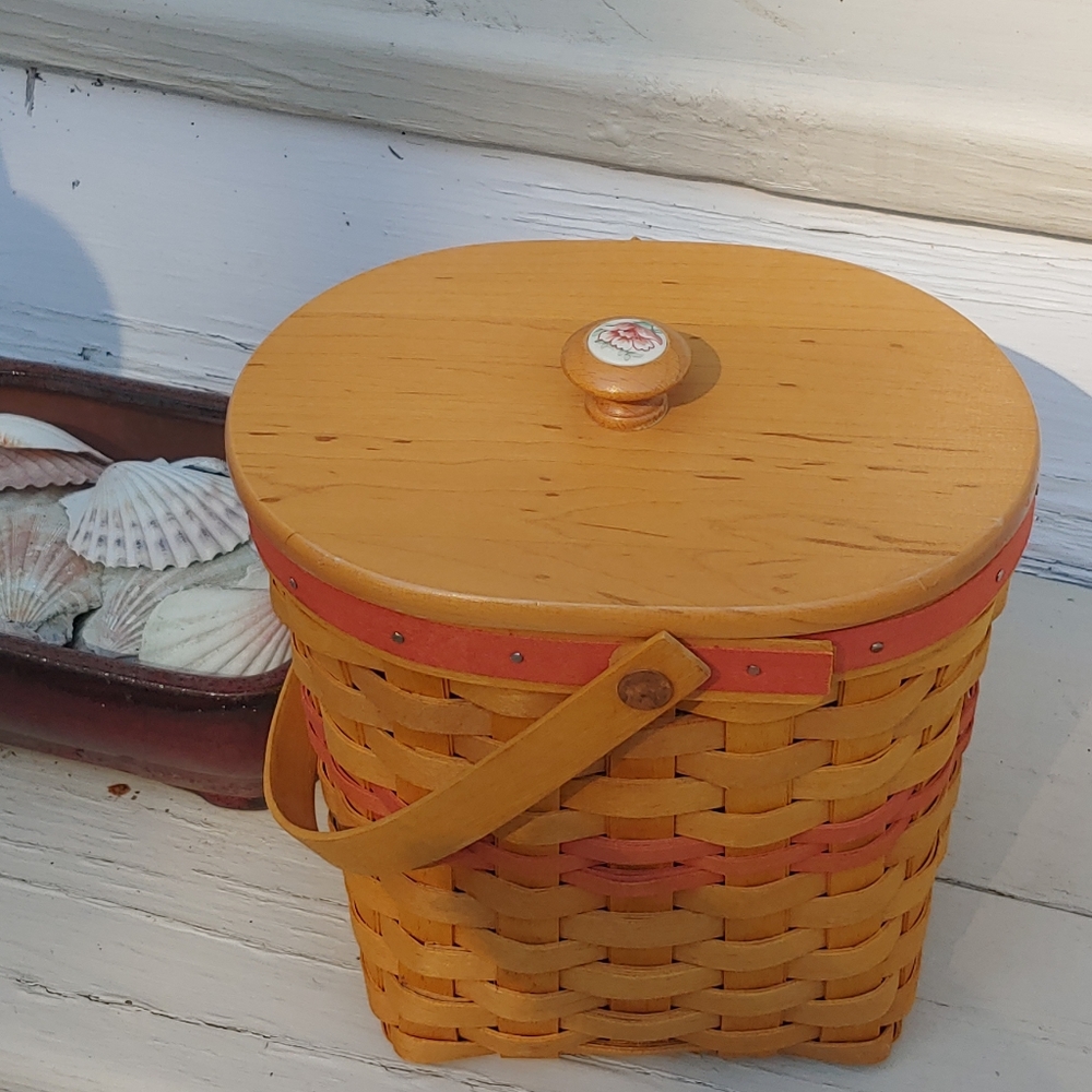 Longaberger Mother's Day Basket - Picture 3 of 16